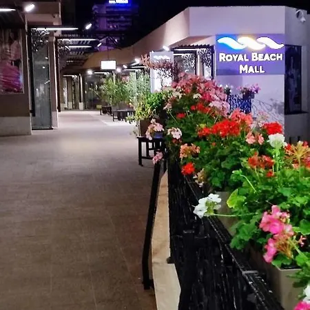 In Royal 5 Pool View ساني بيتش