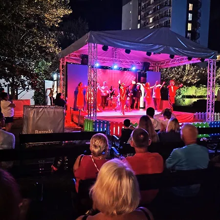 In Royal 5 Pool View شقة *