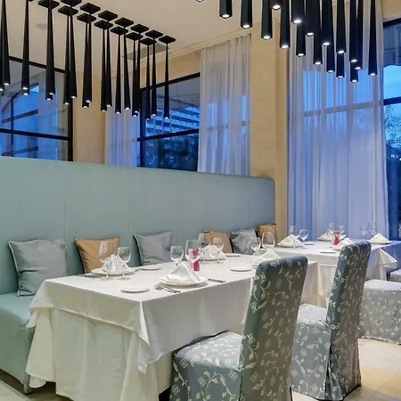 In Royal 5 Pool View 公寓