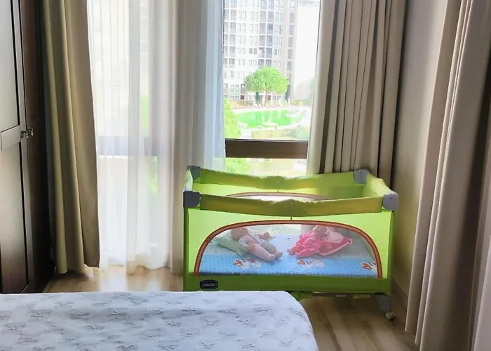 In Royal 5 Pool View Апартаменты *