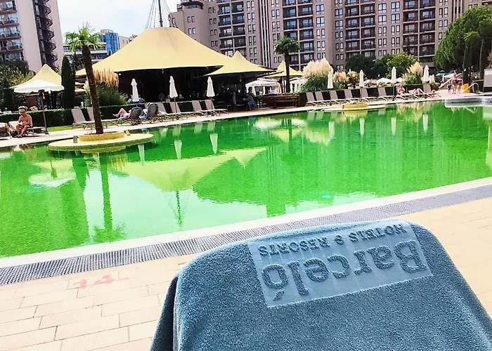 In Royal 5 Pool View Апартаменты Солнечный берег