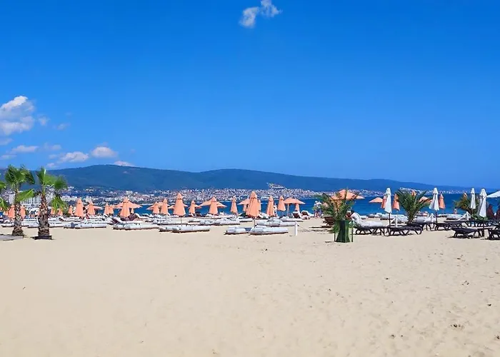 Апартаменты In Royal 5 Pool View Солнечный берег