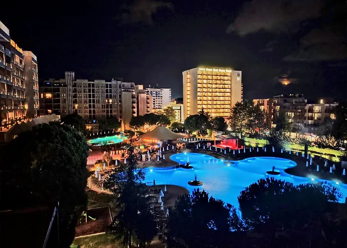 Апартаменты In Royal 5 Pool View *