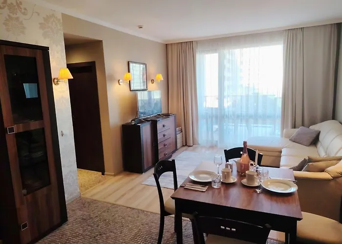 In Royal 5 Pool View Apartment *