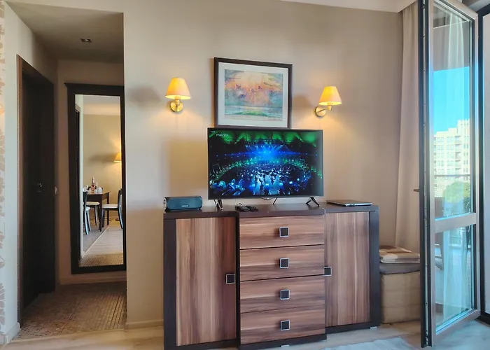 In Royal 5 Pool View Апартаменты Солнечный берег